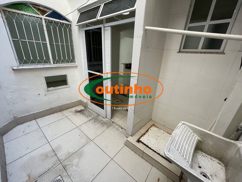 Casa à venda com 4 quartos, 180m² - Foto 25