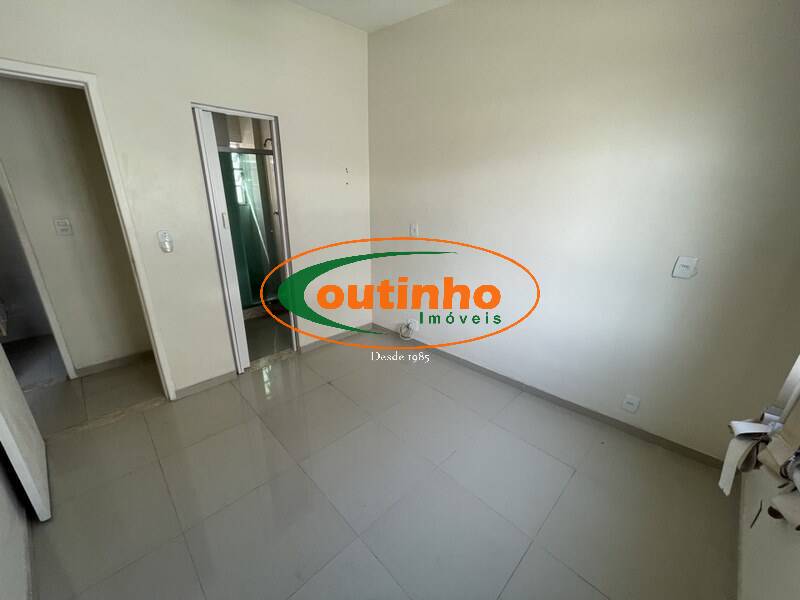 Casa à venda com 4 quartos, 180m² - Foto 27