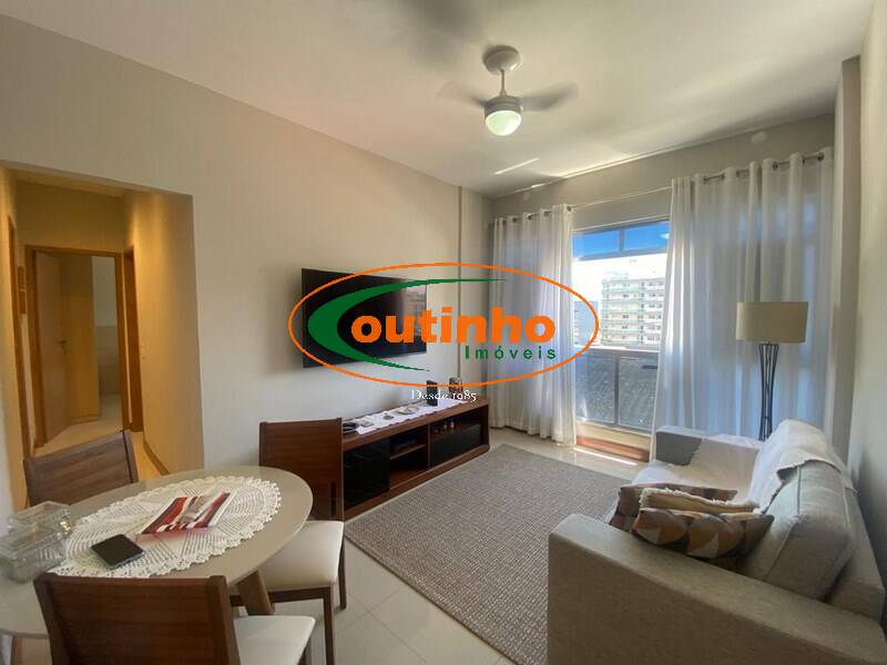 Apartamento à venda com 2 quartos, 63m² - Foto 1