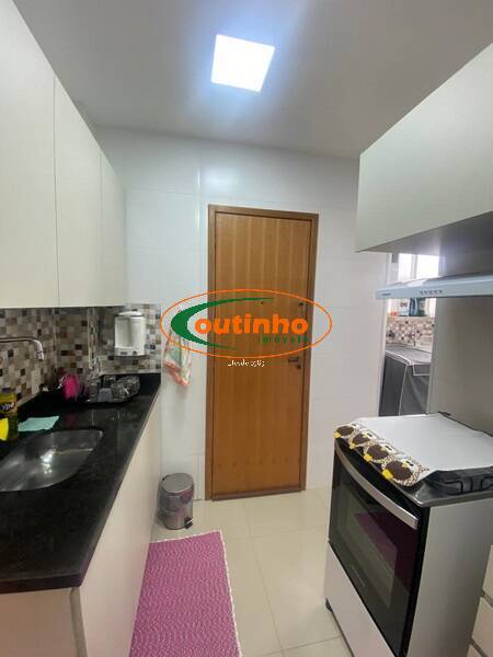 Apartamento à venda com 2 quartos, 63m² - Foto 17