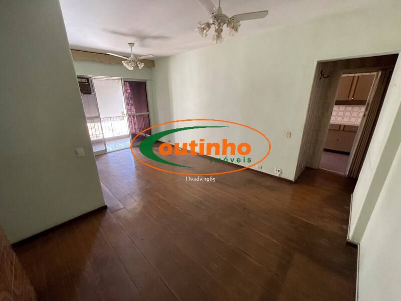 Apartamento à venda com 2 quartos, 82m² - Foto 7