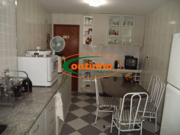 Apartamento à venda com 3 quartos, 162m² - Foto 16