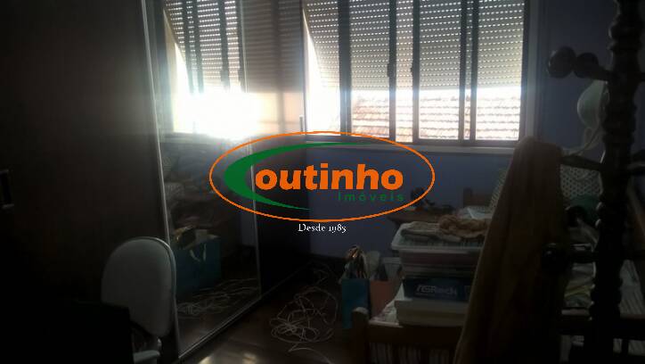 Apartamento à venda com 3 quartos, 94m² - Foto 4