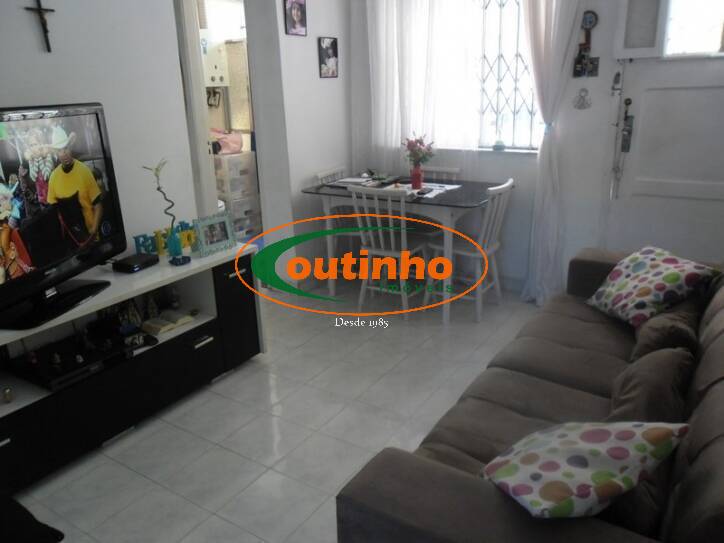 Apartamento à venda com 2 quartos, 70m² - Foto 3