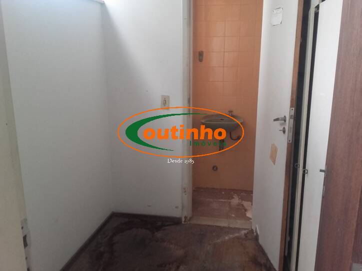 Apartamento à venda com 4 quartos, 196m² - Foto 19