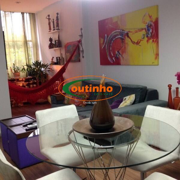 Apartamento à venda com 2 quartos, 83m² - Foto 2