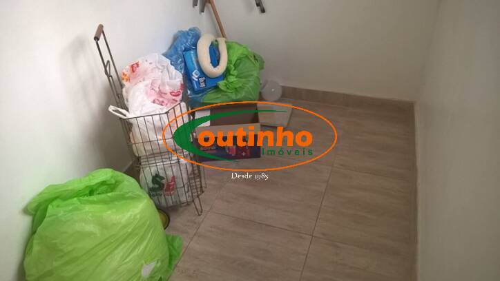 Apartamento à venda com 2 quartos, 70m² - Foto 17