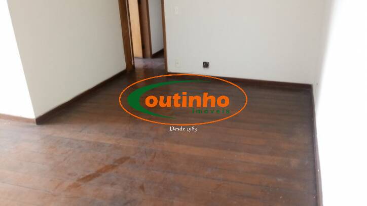 Apartamento à venda com 4 quartos, 126m² - Foto 2