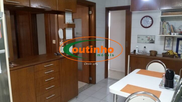 Apartamento à venda com 4 quartos, 178m² - Foto 18