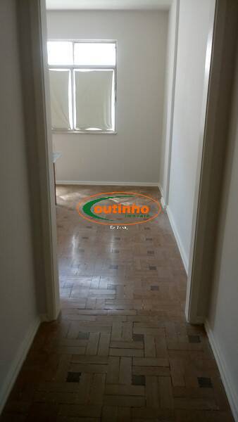 Apartamento à venda com 3 quartos, 96m² - Foto 4