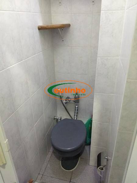 Apartamento à venda com 2 quartos, 70m² - Foto 14