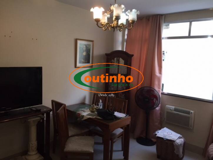 Apartamento à venda com 2 quartos, 66m² - Foto 2