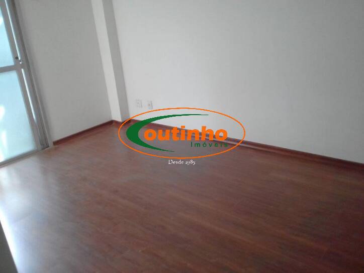 Apartamento à venda com 2 quartos, 80m² - Foto 2