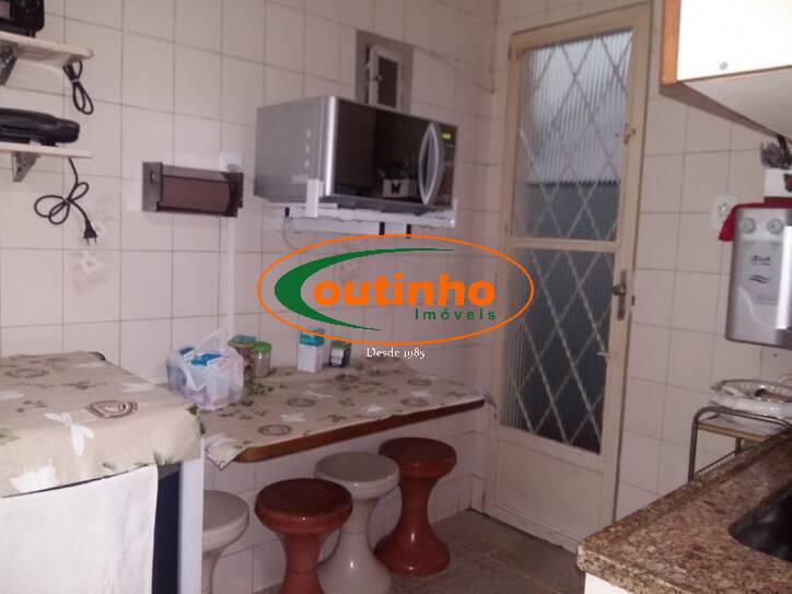 Apartamento à venda com 2 quartos, 83m² - Foto 13